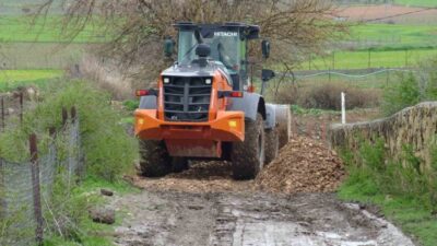 Batman’ın Gercüş ilçesinde çamura saplanan araçtaki hastanın imdadına İlçe Özel