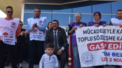 İzmir’de Bayraklı Belediyesi’nde görev yapan memurlar, Toplu İş Sözleşmesi (TİS)