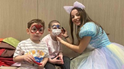 İzmir’de bebeklik döneminde kanser tanısı alan ve zorlu tedavi sürecini