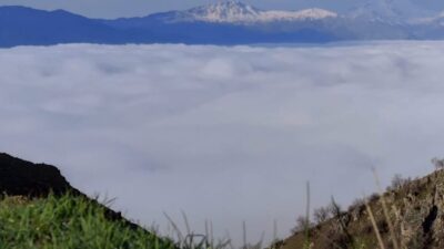Diyarbakır’ın Çüngüş ilçesi Elyos Mahallesi’nde oluşan sis, ortaya seyrine doyumsuz