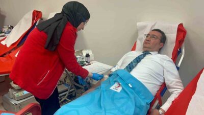 İstanbul Bölge Adliye Mahkemesi’nde Türk Kızılay’a kan bağışında bulunan adliye