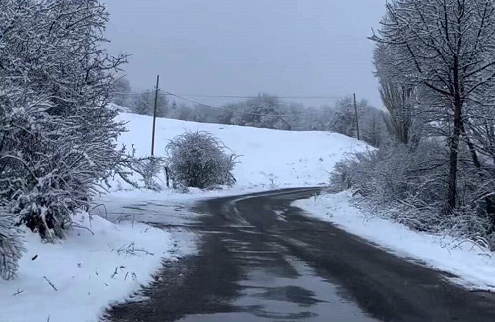 Bolu’nun en yüksek rakımlı ilçesi olan Gerede’de nisan ayında yağan