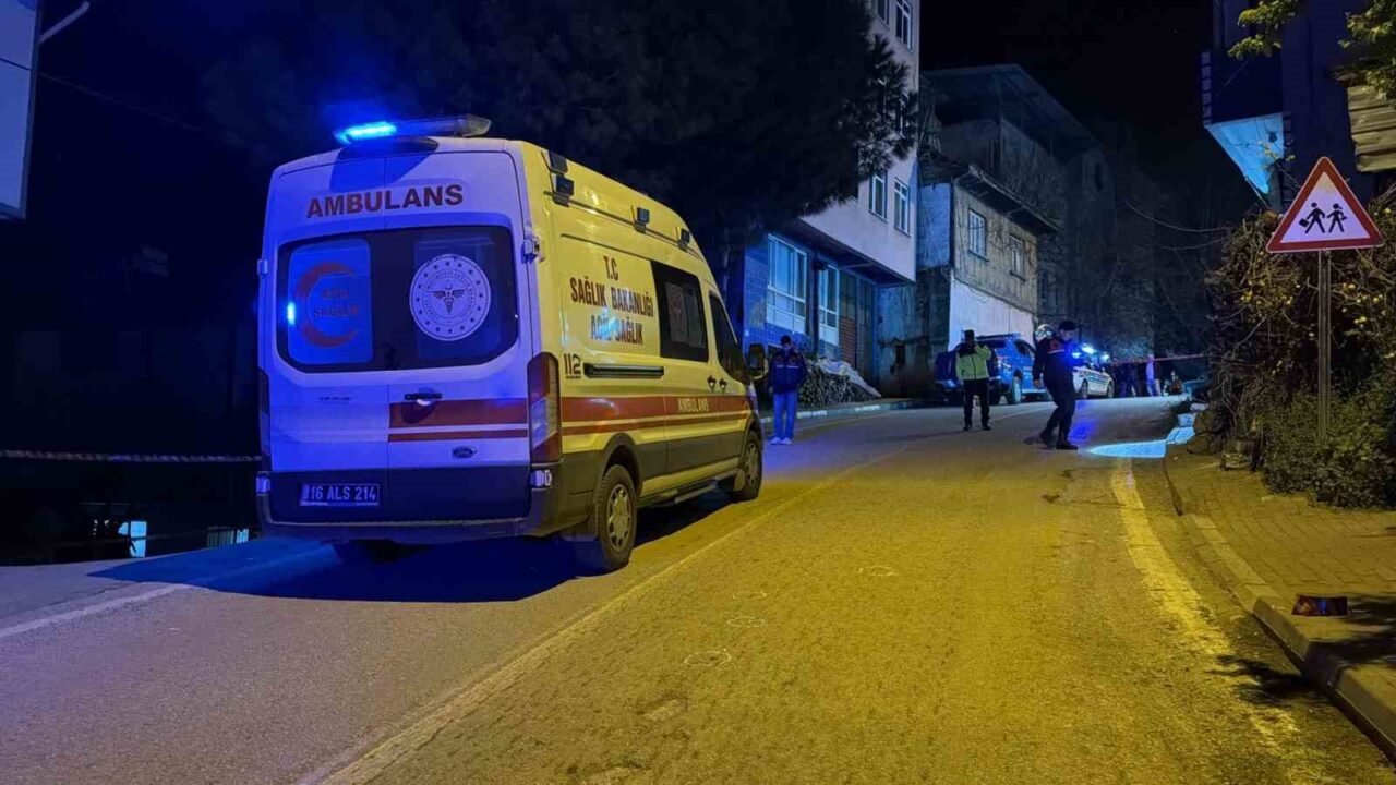 Bursa’nın Orhangazi ilçesinde bir şahıs, çıkan kavgada husumetli olduğu kişilerin