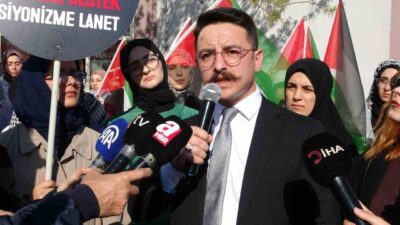 Çanakkale’de İsrail’in Filistin’e yönelik saldırısı yönelik basın açıklamasında Dr. Öğretim