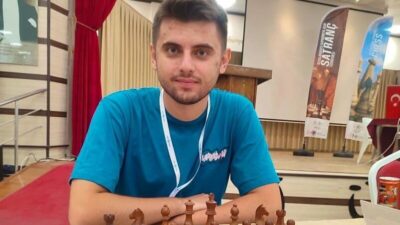 Çeşmeli satranç sporcusu, Usta Adayı (CM) unvanlı Talat Yıldız, Almanya’da