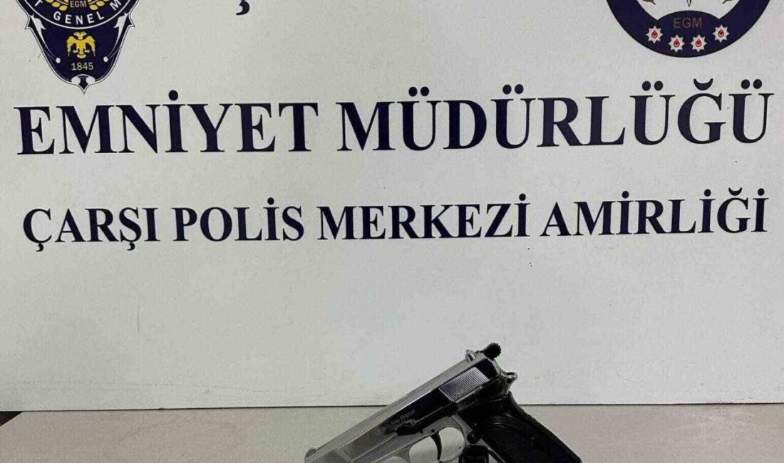 Çorum’da polis ekipleri tarafından gerçekleştirilen denetimlerde 3 bin 143 şahsın