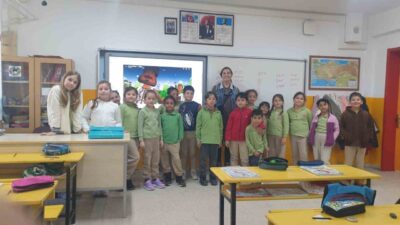 Muğla’nın Datça ilçesinde, öğrencilerin gelişimine katkı sağlamak amacıyla düzenlenen “Hikâyelerle