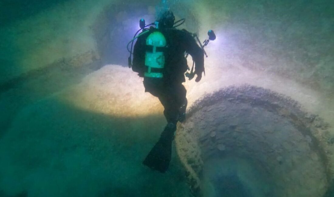 Diyarbakır’ın Eğil ilçesinde baraj suları altında kalan un değirmeni dalış