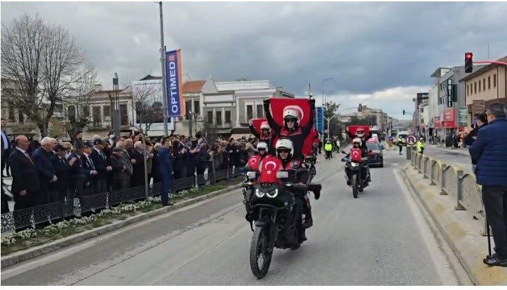 Edirne’de Türk Polis Teşkilatı’nın kuruluşunun 181. yıl dönümü dolayısıyla çelenk