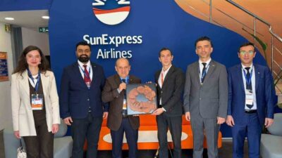 Balıkesir’in Edremit Ticaret Odası (ETO) heyeti, SunExpress yöneticileriyle bir araya