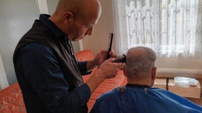 Kentte sergilediği sosyal belediyecilik faaliyetlerine devam eden Efeler Belediye Başkanı