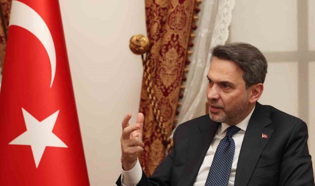 Enerji ve Tabii Kaynaklar Bakanı Alparslan Bayraktar, Hürmüz Boğazında yaşanan