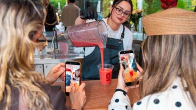 Türkiye’nin önde gelen kahve zincirlerinden Espressolab, 2026 yaz sezonuna iki