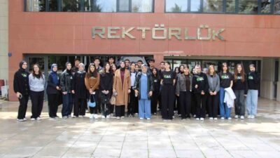 Fırat Üniversitesi, nisan ayı boyunca gerçekleştirdiği tanıtım faaliyetleriyle bölgedeki öğrencileri