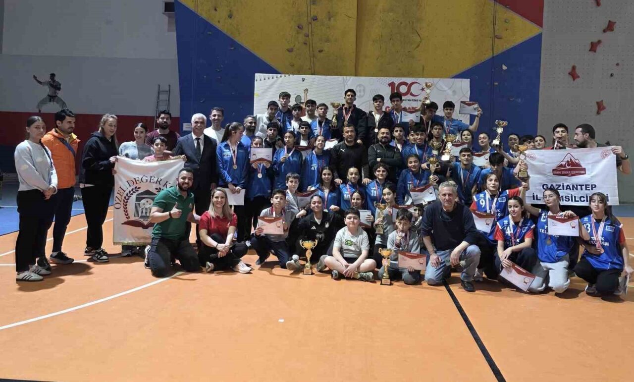 Gaziantep’te 18 farklı okuldan 120 genç sporcunun katılımıyla Okul Sporları