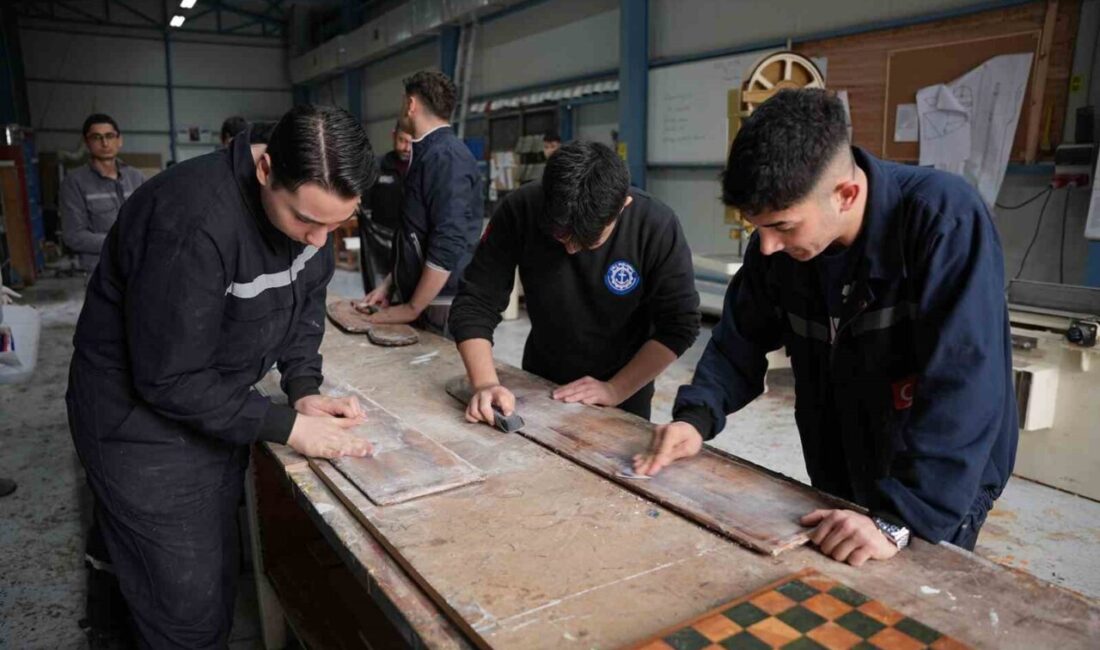 Türk denizcilik sektörüne dünya standartlarında uzmanlar yetiştirmek hedefleniyor. Sektörün nitelikli