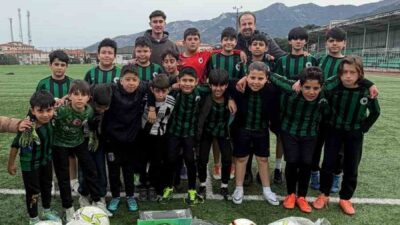 3. Lig ekiplerinden Bornova 1877 Sportif A.Ş. futbol kulübünün genç