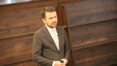 Anadolu Üniversitesi’nde öğrencilerle bir araya gelen Basın İlan Kurumu Genel