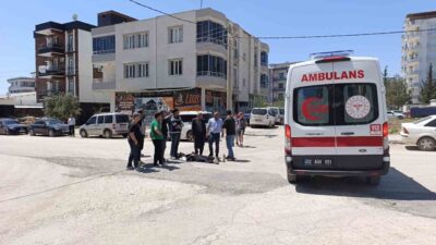 Adıyaman’da hafif ticari araçla ile motosikletin çarpışması sonucu meydana gelen