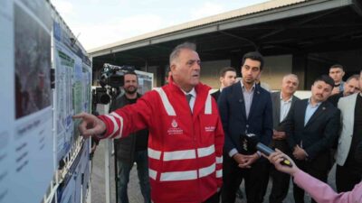 İstanbul Büyükşehir Belediyesi Başkan Vekili Nuri Aslan ve Tuzla Belediye