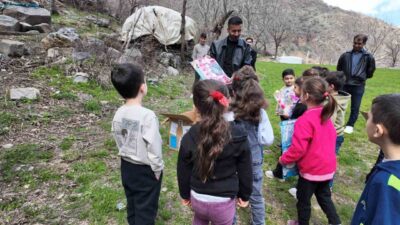 Yaptığı yardım çalışmaları ile bilinen polis memuru Mustafa Şahin, Polis