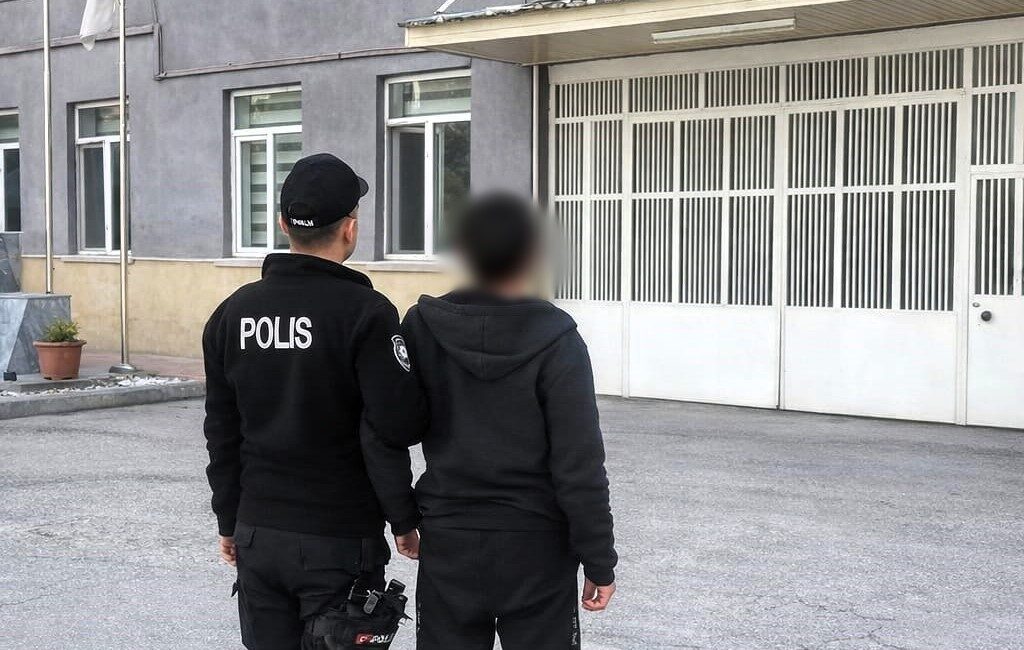 Afyonkarahisar’da hırsızlık suçundan 4 yıl 1 ay 15 gün hapis