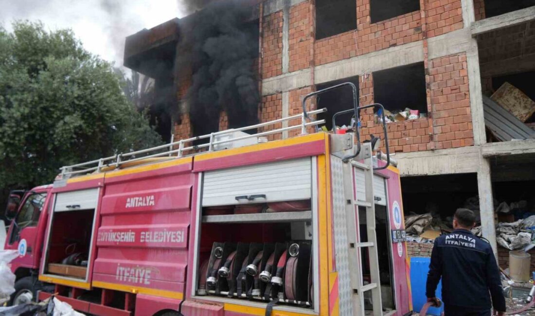 Antalya’nın en eski yerleşim yerlerinden biri olan Balbey Mahallesi’nde metruk