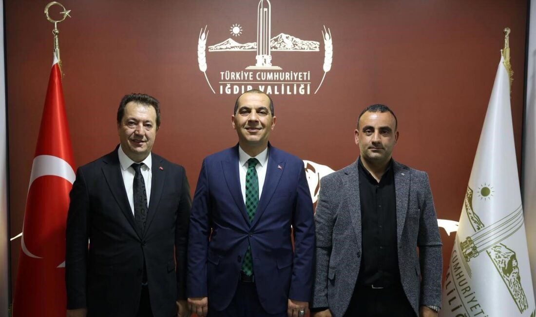 İhlas Haber Ajansı (İHA) Erzurum Bölge Müdürü Ayhan Türkez ve