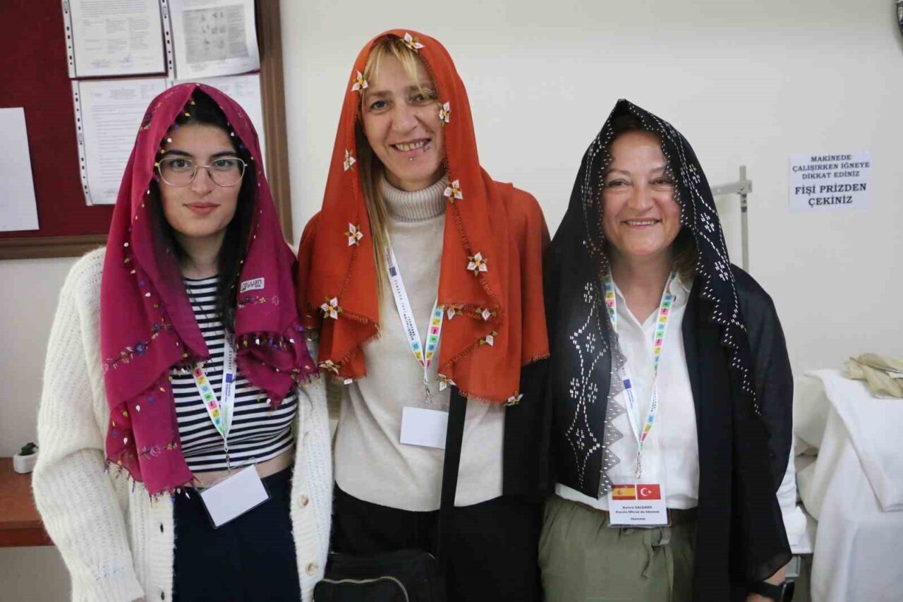 Diyarbakır Olgunlaşma Enstitüsü, AB _rojesi kapsamında İspanya’dan gelen eğitimciler ve