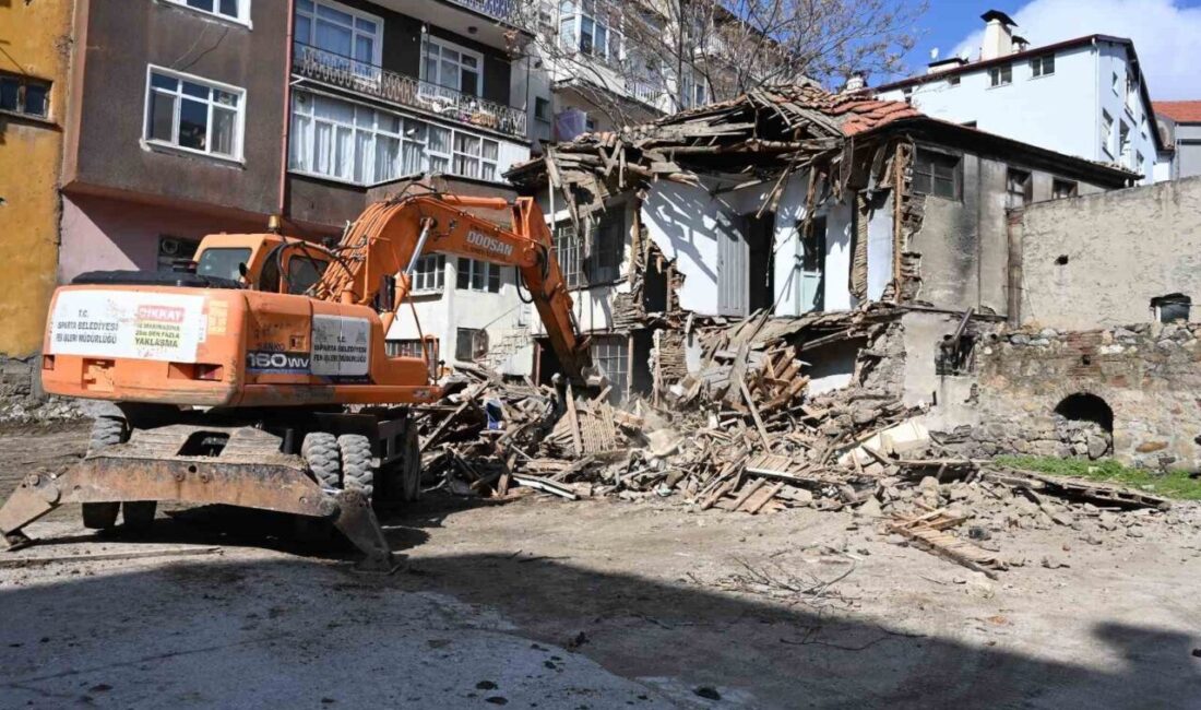 Isparta Belediyesi’nin şehir merkezindeki otopark ihtiyacını karşılamaya yönelik Pirimehmet Katlı