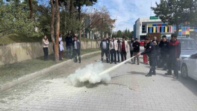 Sungurlu Belediyesi İtfaiye Müdürlüğü ekipleri tarafından Sungurlu Devlet Hastanesi personeline