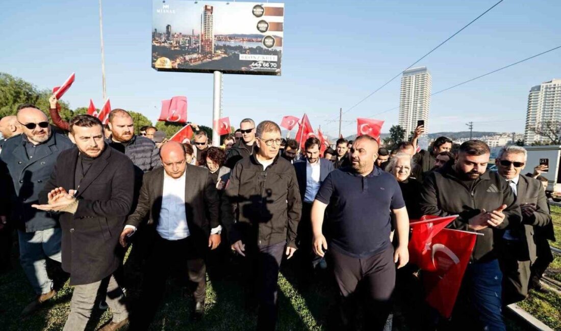 Mülkiyeti Vakıflar Genel Müdürlüğüne devredilen Meslek Fabrikası binasında polis ekiplerinin