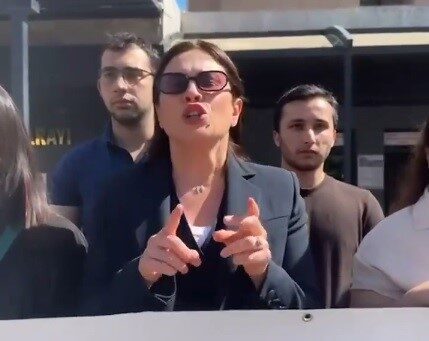 İzmir’in Buca ilçesinde 7 yaşındaki kız çocuğuna cinsel istismarda bulunduğu