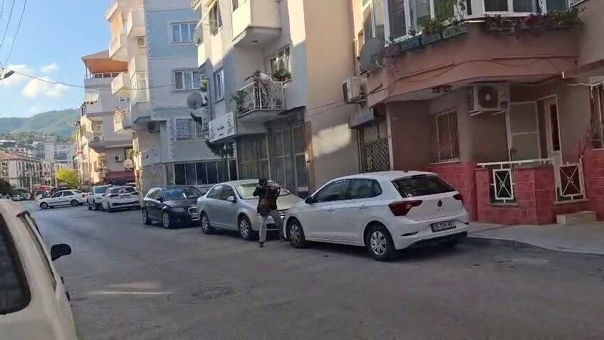 İzmir’in Balçova ilçesinde 3 polisin şehit düştüğü silahlı saldırıya ilişkin