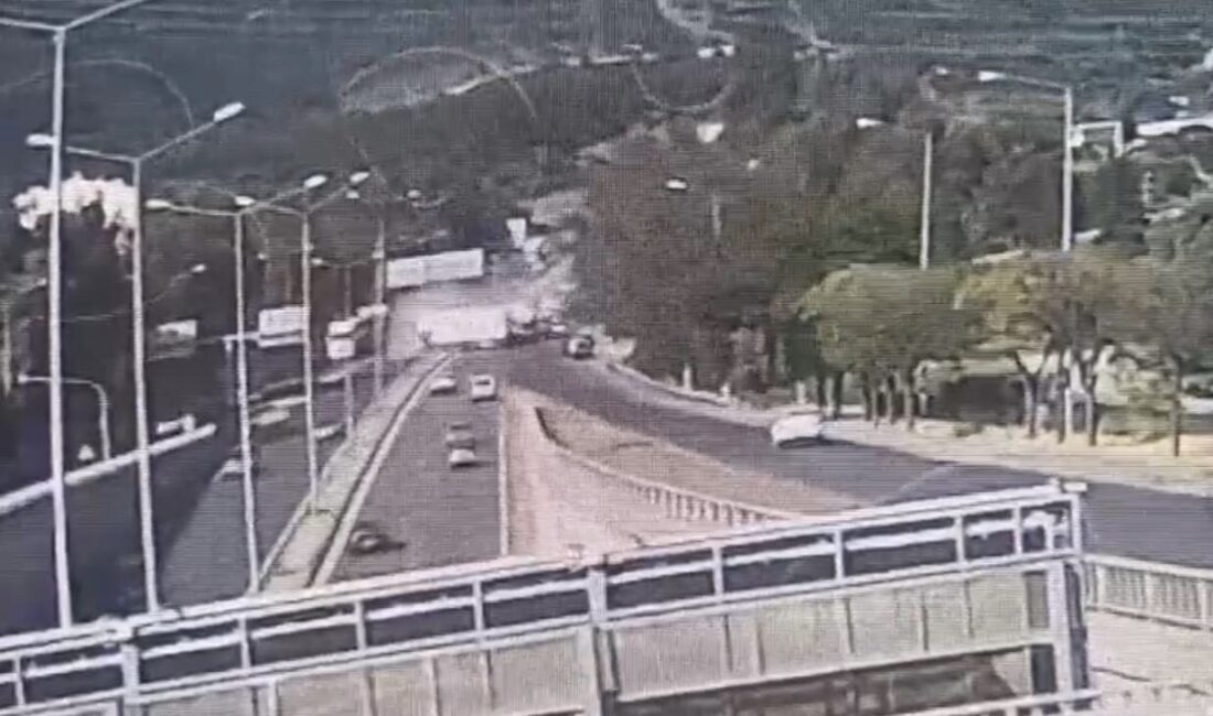 İzmir’in Bornova ilçesinde 1 polis memurunun şehit düştüğü, 2 kişinin