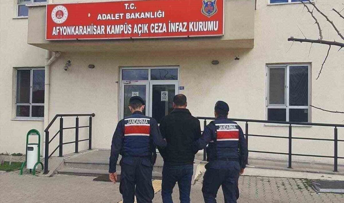 Afyonkarahisar’da Jandarma tarafından aranan şahısların yönelik yapılan çalışmada yakalanan 45
