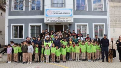 Niğde İl Jandarma Komutanlığı tarafından il genelinde öğrencilere yönelik meslek