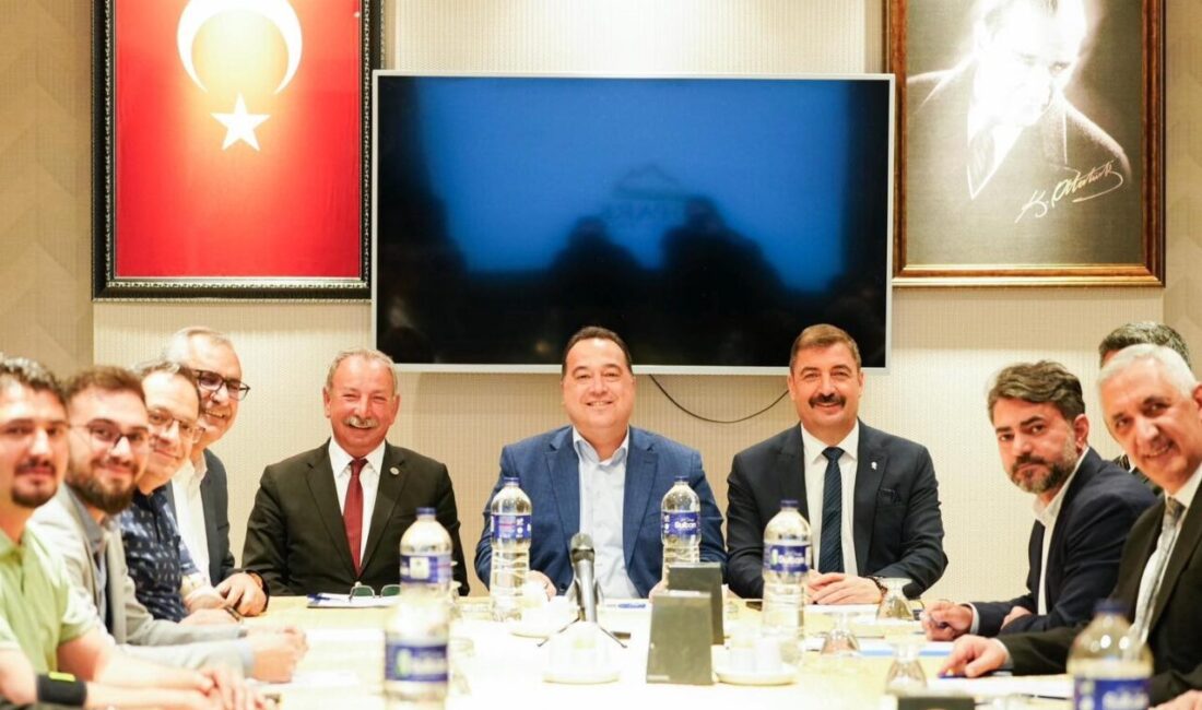 Jeopark Belediyeler Birliği Meclisi, Nisan ayı toplantısını Salihli’de gerçekleştirdi. 3.