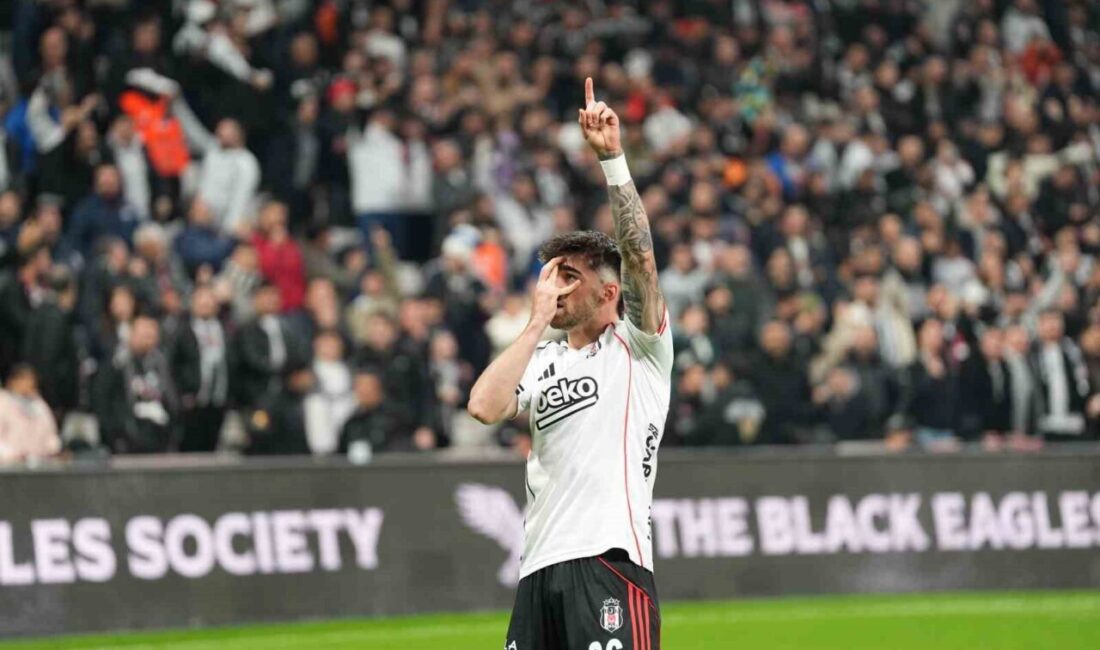 Antalyaspor maçında fileleri sarsan Beşiktaş’ın Portekizli futbolcusu Jota Silva, Süper