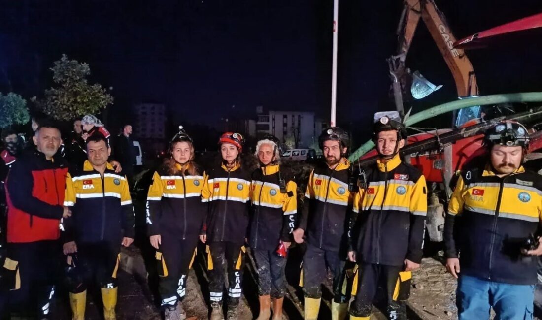 Osmaniye’nin Kadirli ilçesinde akşam saatlerinde etkili olan sağanak yağışın ardından