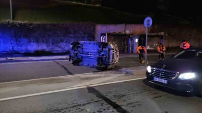 Kağıthane’de viyadük üzerinde seyreden cipe çarpan alkollü sürücü kazaya sebep