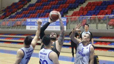 Tekerlekli Sandalye Basketbol Süper Ligi’nde mücadele eden Karabük Demir Kartal