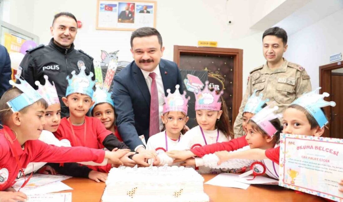 Erzurum’un Karayazı ilçesine bağlı Karşıyaka Mahallesi’nde bulunan Karşıyaka İlkokulu’nda “Okuma