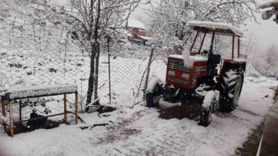 Samsun’un Kavak ilçesinde gün boyu etkili olan yağmur, akşam saatlerinde