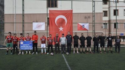 Kemaliye ilçesinde, 10 Nisan Polis Haftası etkinlikleri kapsamında futbol müsabakası