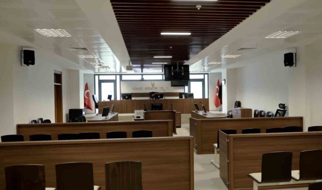 Kırıkkale’de boşanma aşamasındaki gelinini ile onun kız kardeşini avukatlık bürosunda