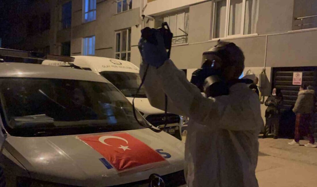 Eskişehir’de yalnız yaşayan 32 yaşındaki adam, dairesinden gelen kötü kokular