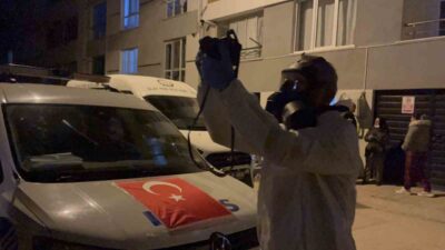 Eskişehir’de yalnız yaşayan 32 yaşındaki adam, dairesinden gelen kötü kokular