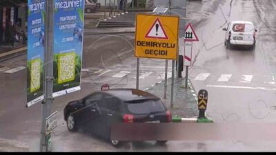 Amasya’da sürücüsünün kontrolünden çıkan otomobil yöneldiği karşı şeritte otobüs durağını
