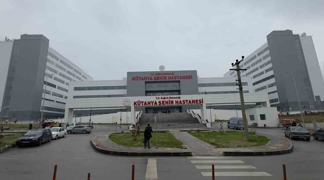 Kütahya Şehir Hastanesi bünyesinde sigarayla mücadele kapsamında Sigara Bırakma Polikliniği